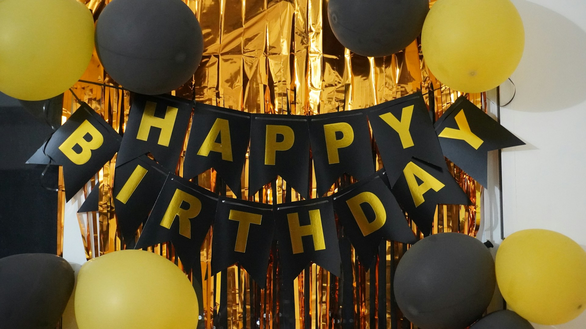 Messages d’anniversaire d’une grand-mère à son petit-fils : une preuve d’amour et de tendresse