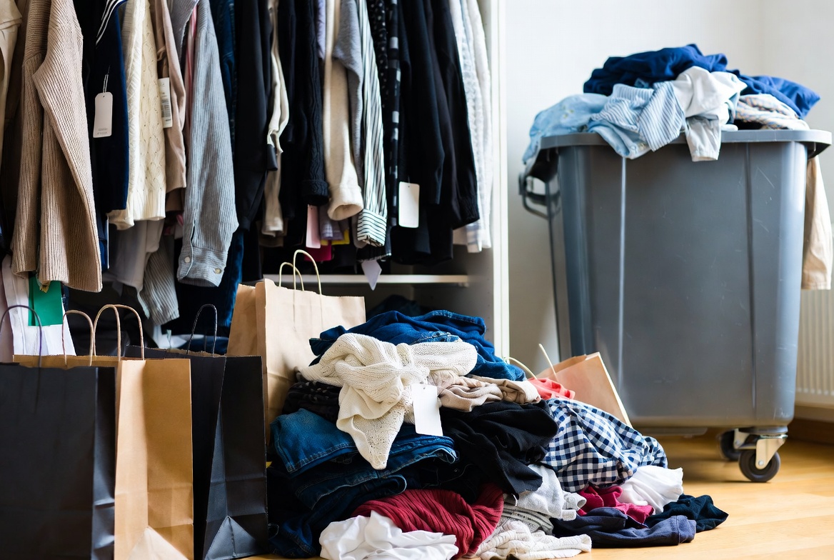 Fast fashion vs slow fashion: le match des styles de vie vestimentaires