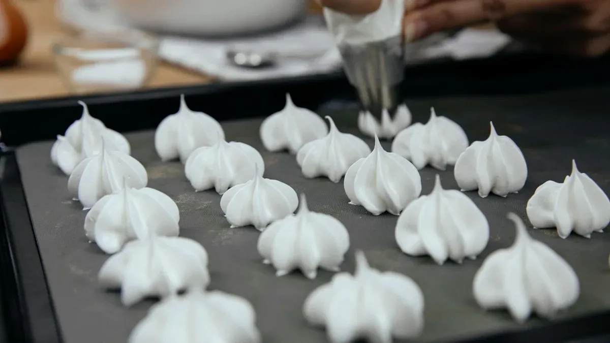 desserts sans cuisson — Desserts sans cuisson : verrines au froid et douceurs à la poêle